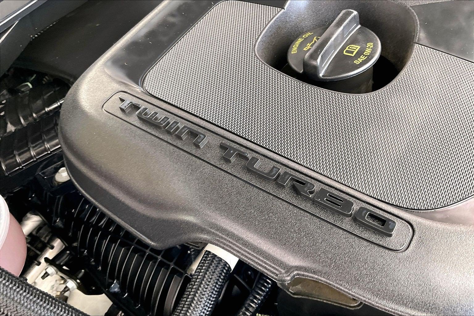 Used 2025 RAM 1500 Laramie AWD/4WD image 33