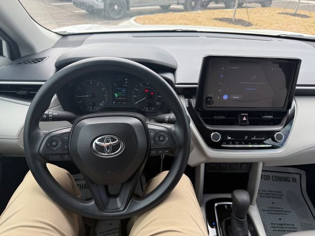 Used 2025 Toyota Corolla Cross L image 6