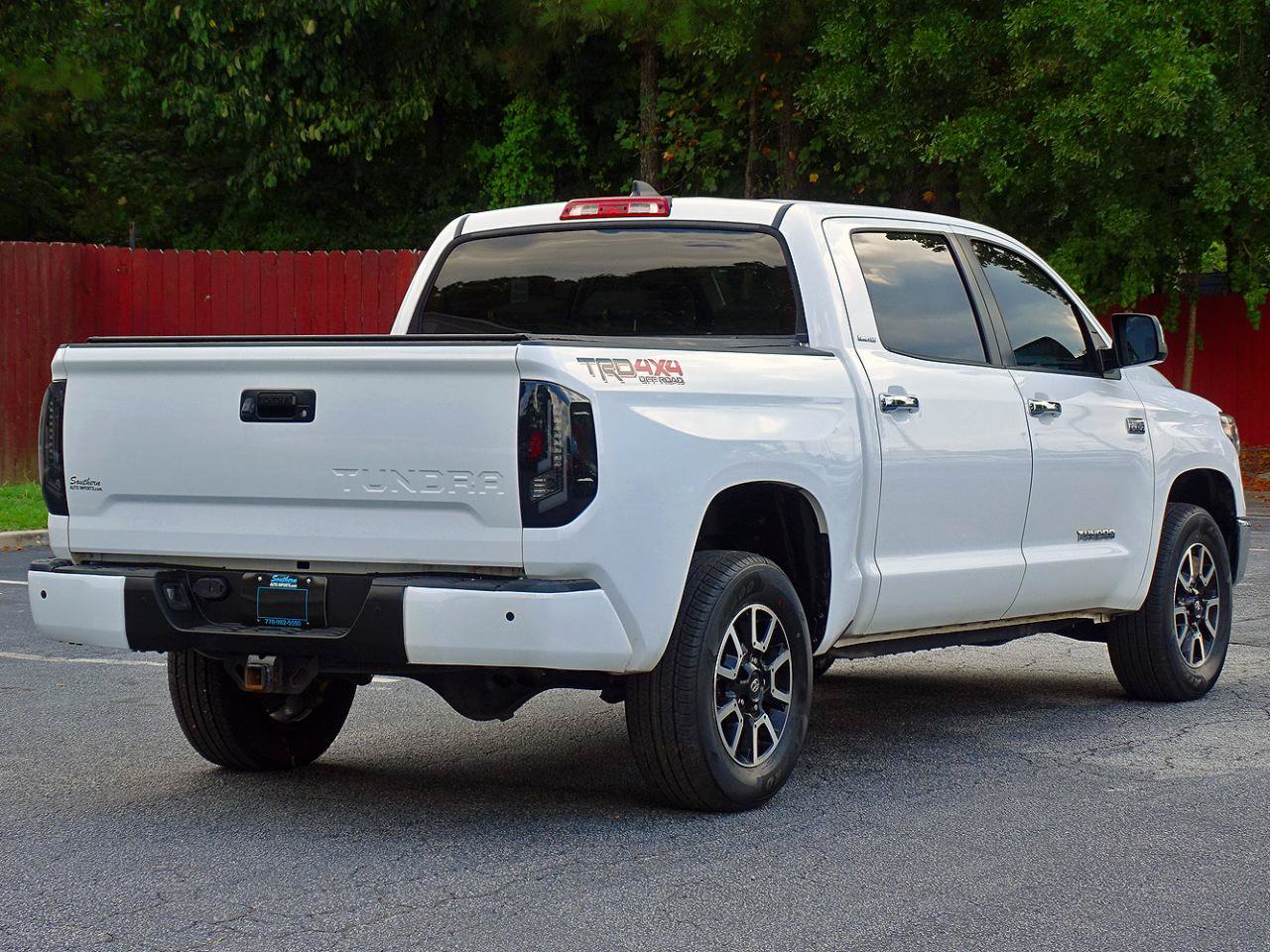 Used 2020 Toyota Tundra Limited w/ Limited Premium Package AWD/4WD image 11