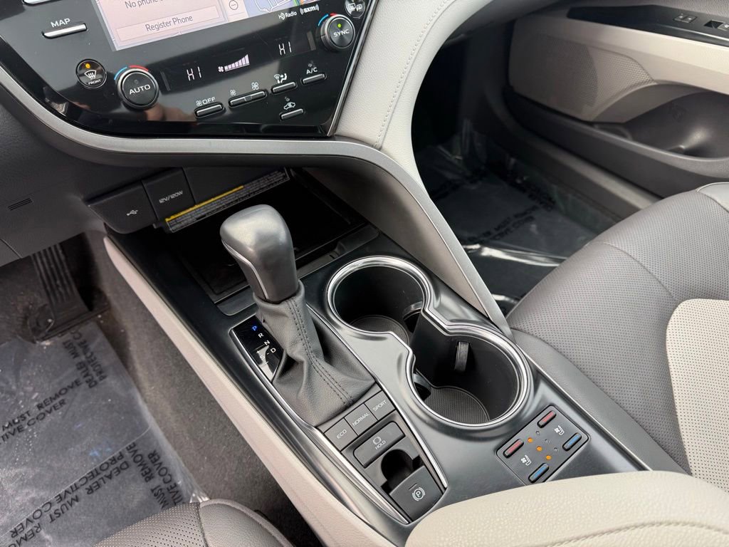 Used 2020 Toyota Camry XLE w/ Driver Assist Package image 13