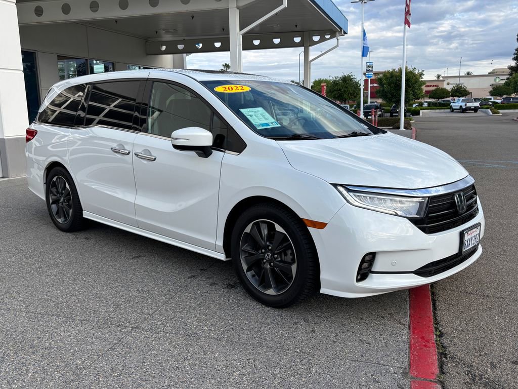 Used 2022 Honda Odyssey Elite image 3