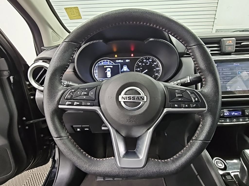 Used 2021 Nissan Versa SR w/ Convenience Package image 21