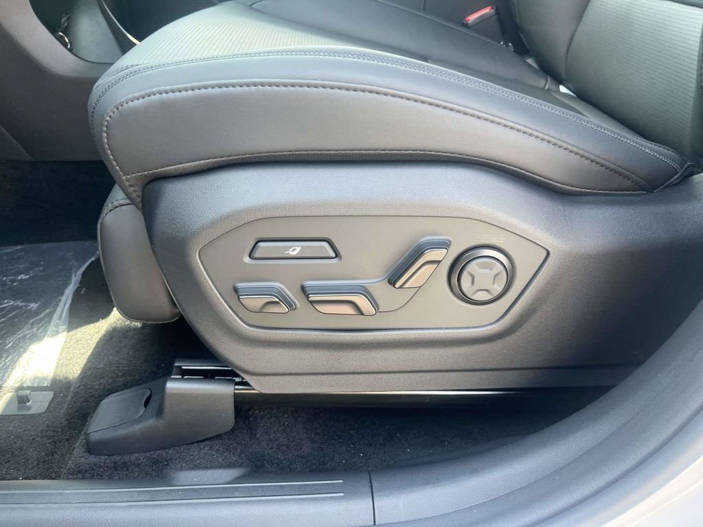 New 2026 Hyundai Santa Fe Calligraphy FWD image 14