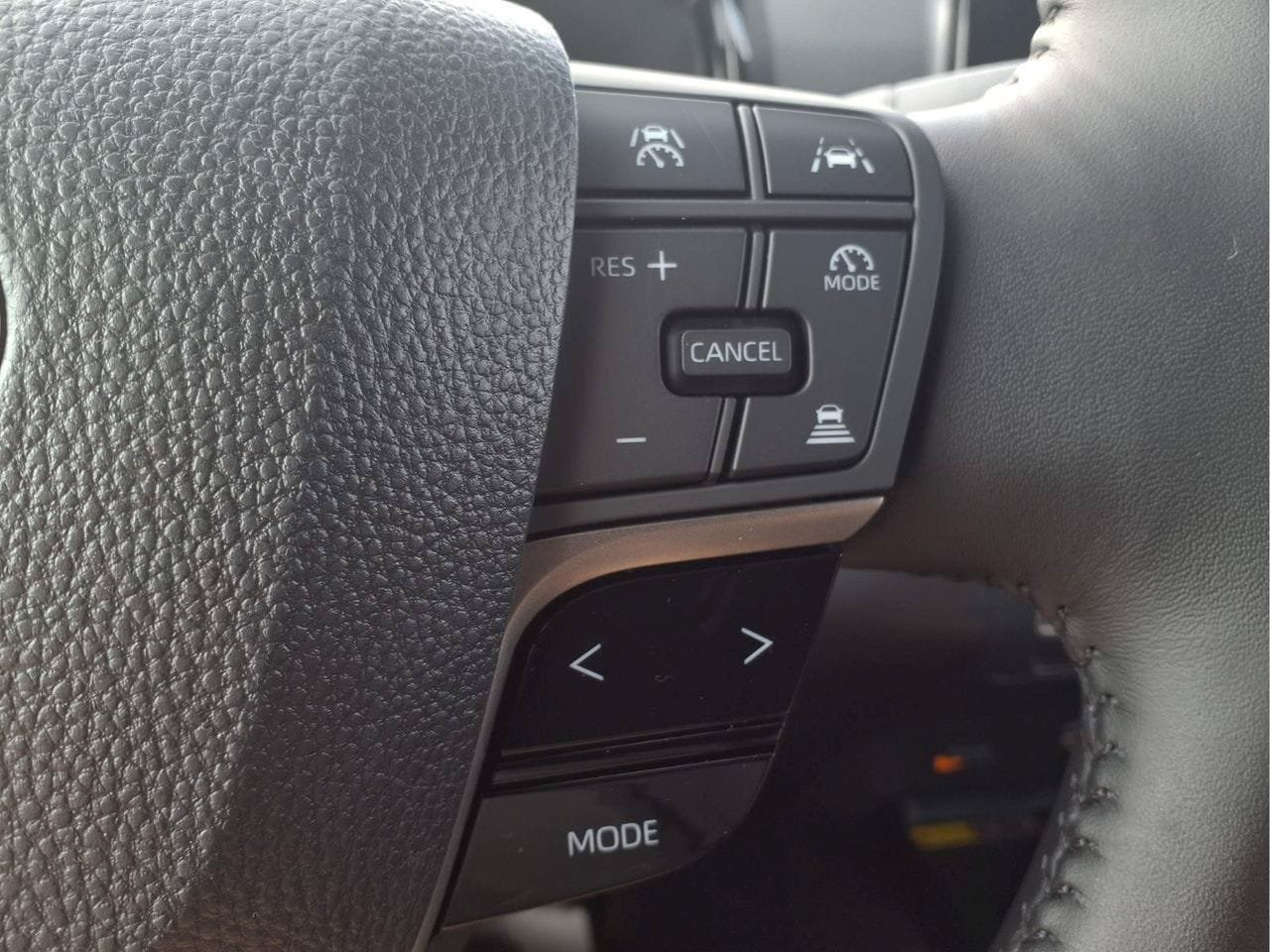 Used 2026 Toyota Camry LE w/ Convenience Package FWD image 21