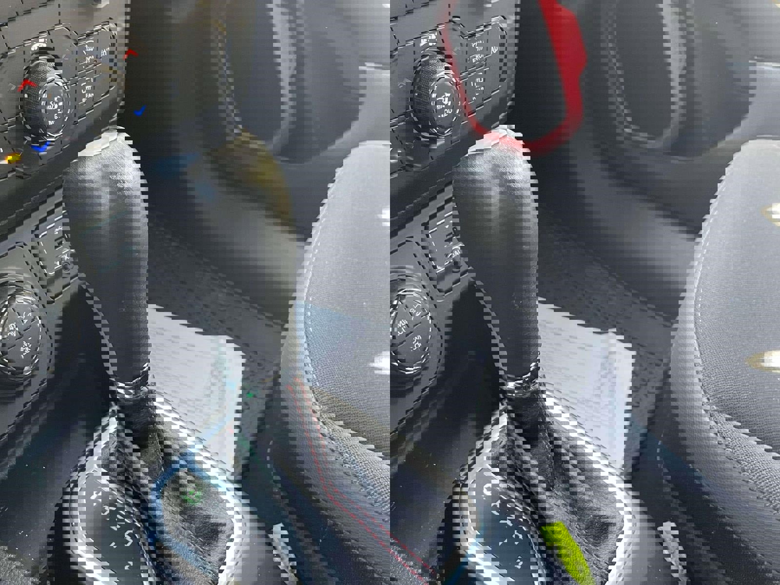 Used 2023 Jeep Renegade Trailhawk image 30