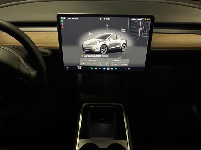 Used 2024 Tesla Model Y Long Range RWD image 21