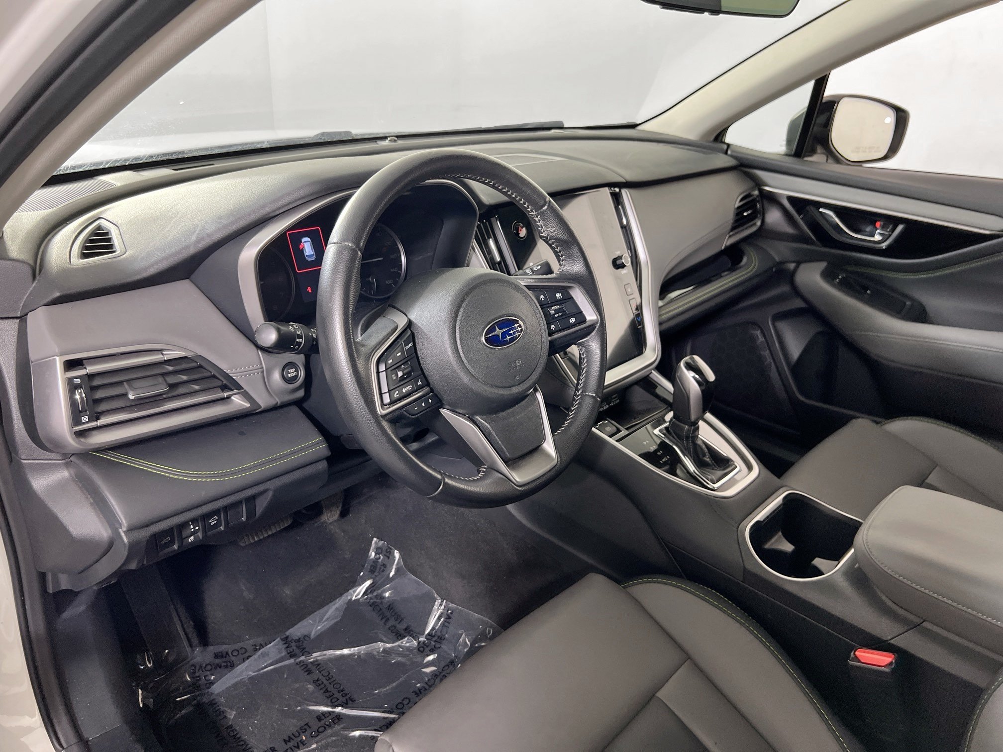 Used 2023 Subaru Outback Onyx Edition AWD/4WD image 9