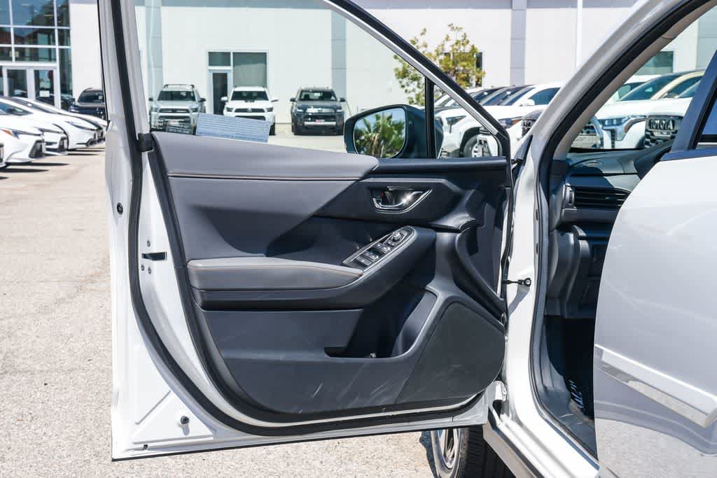 Used 2025 Subaru Crosstrek 2.5i Limited w/ Crosstrek Mirror Package AWD/4WD image 28