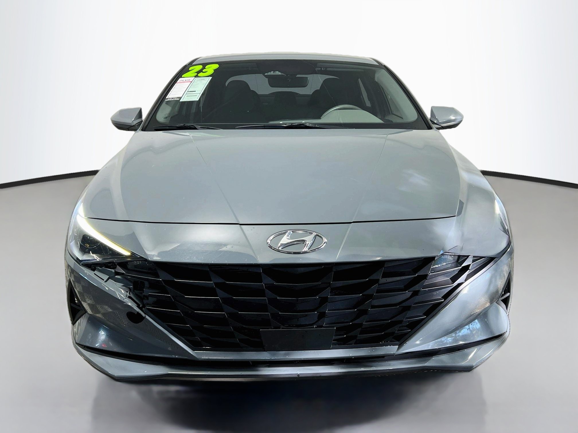 Used 2023 Hyundai Elantra SEL w/ Convenience Package FWD image 11