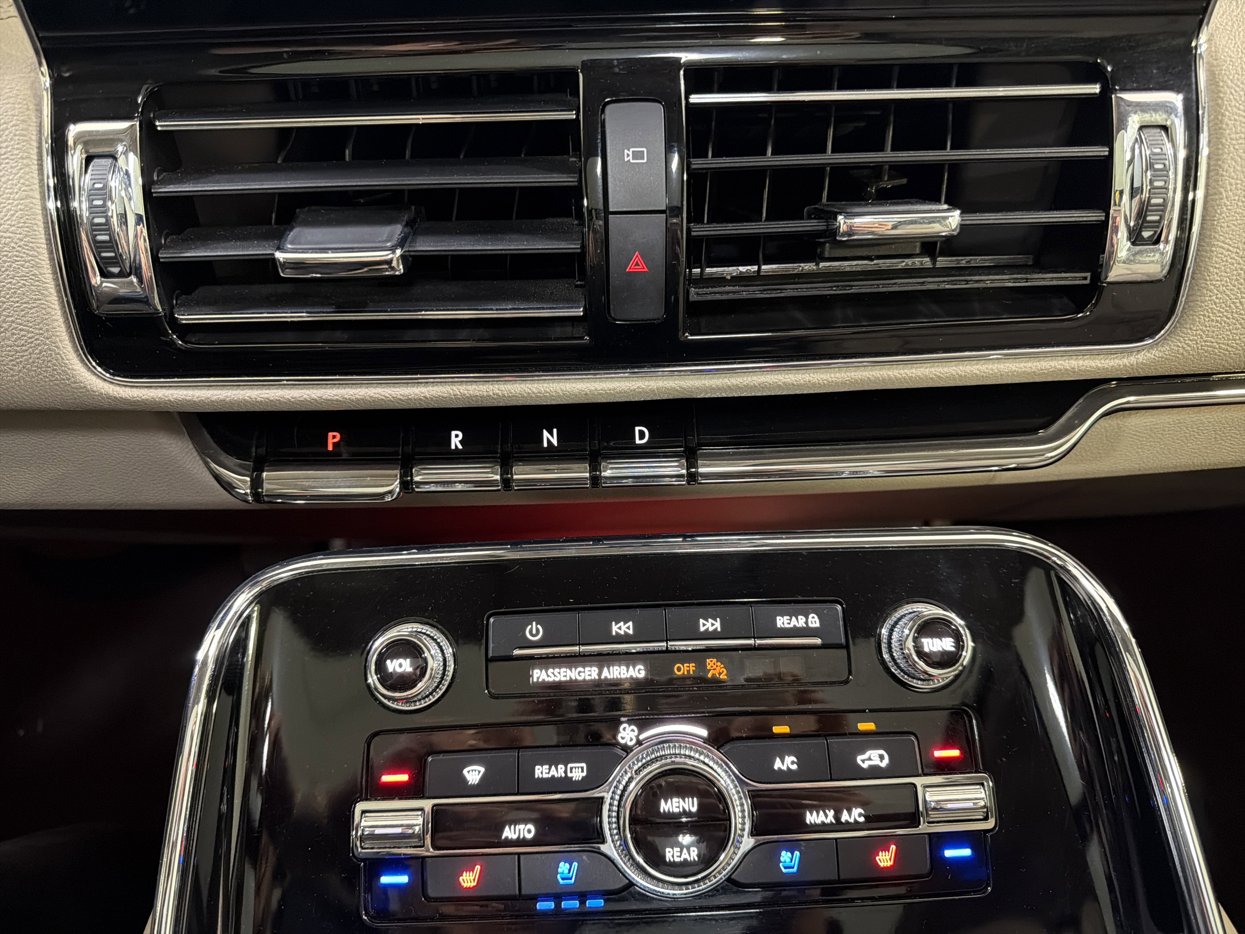 Used 2022 Lincoln Navigator L Reserve AWD/4WD image 19