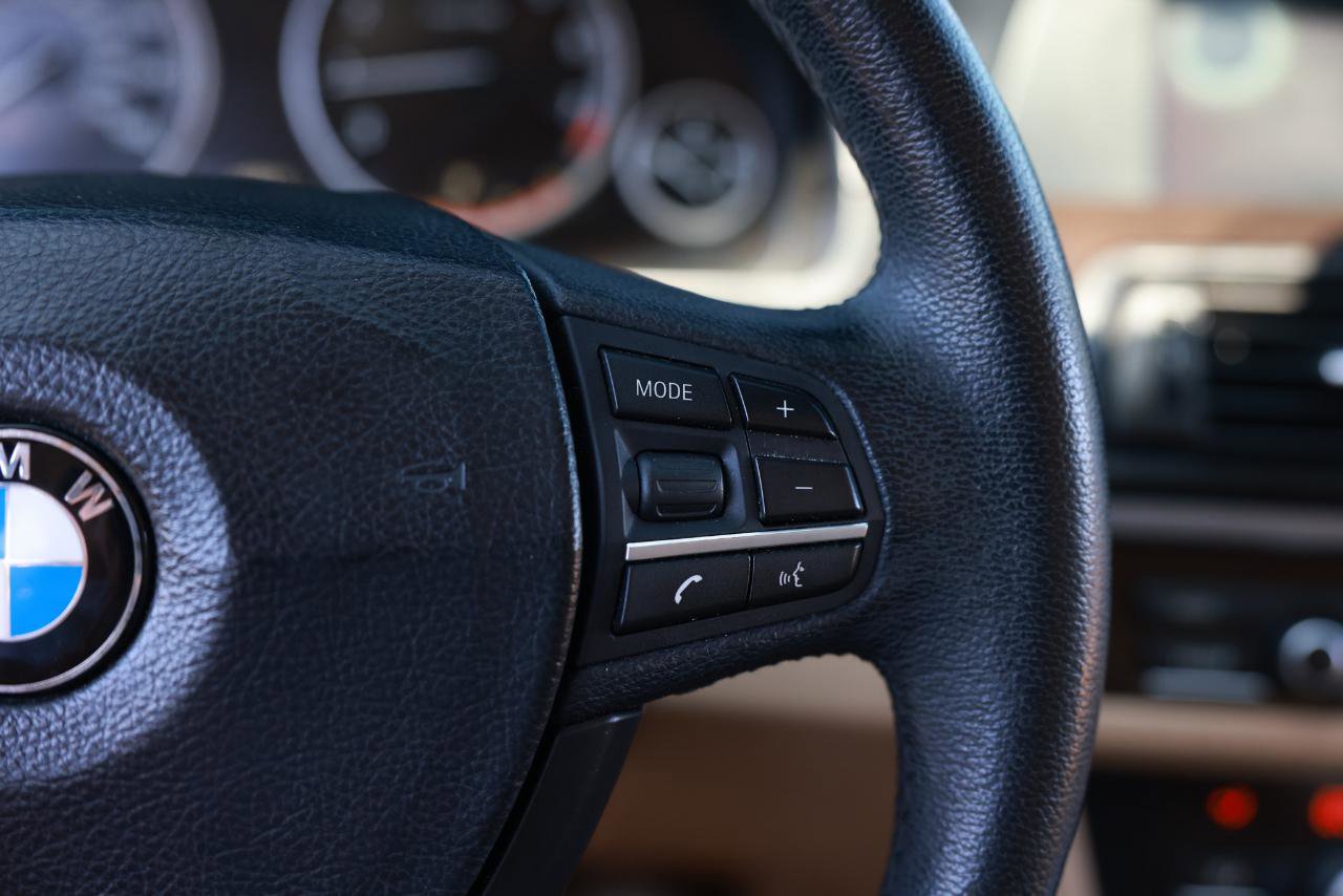 Used 2012 BMW 528i Sedan RWD image 27