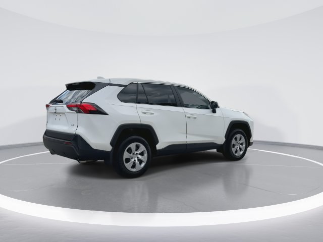 Used 2023 Toyota RAV4 LE FWD image 8