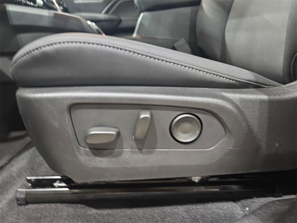 New 2026 GMC Canyon Elevation image 29