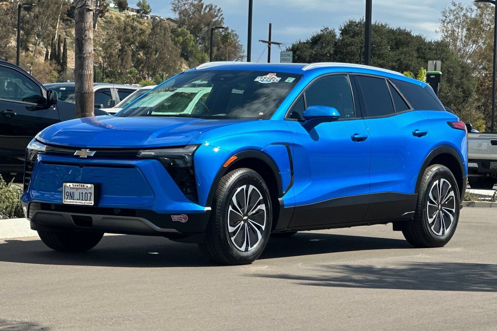 Used 2024 Chevrolet Blazer EV LT AWD/4WD image 8