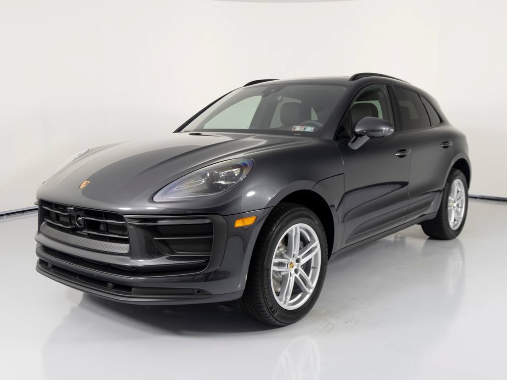 New 2026 Porsche Macan AWD/4WD image 7