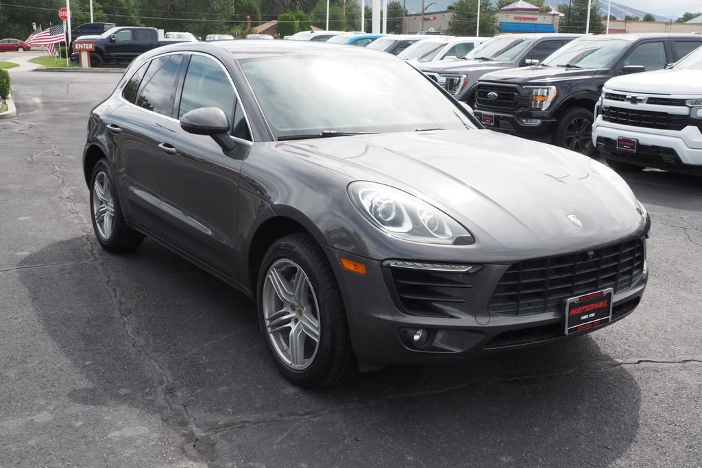 Used 2017 Porsche Macan S AWD/4WD image 3