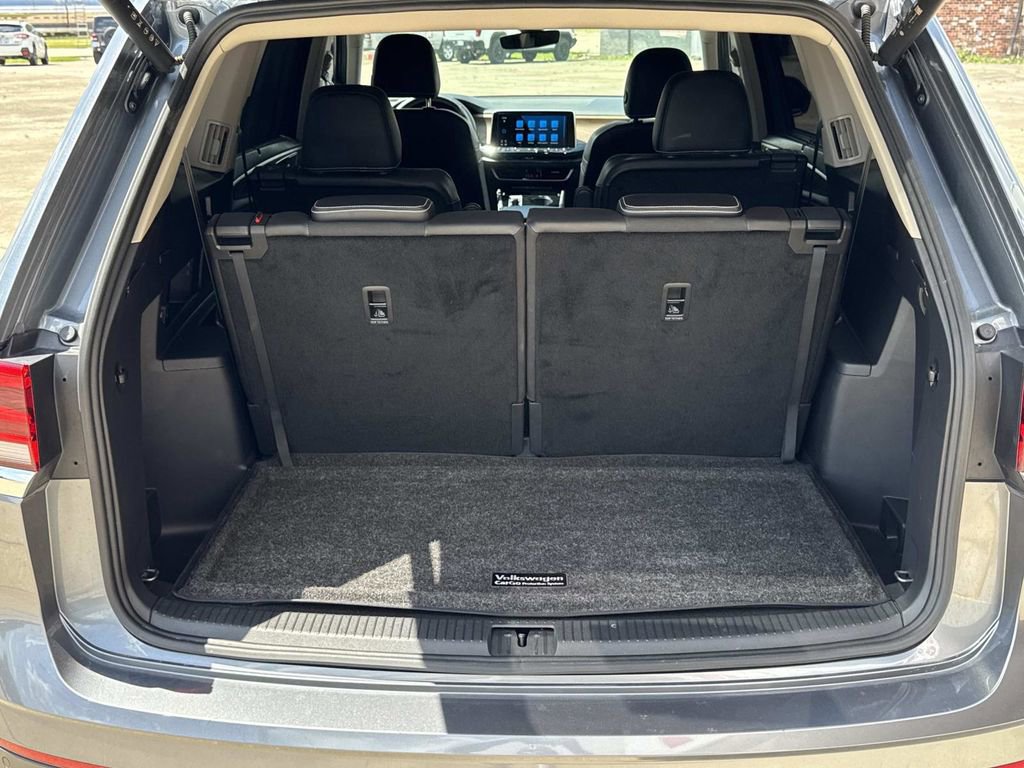Used 2024 Volkswagen Atlas SE image 12