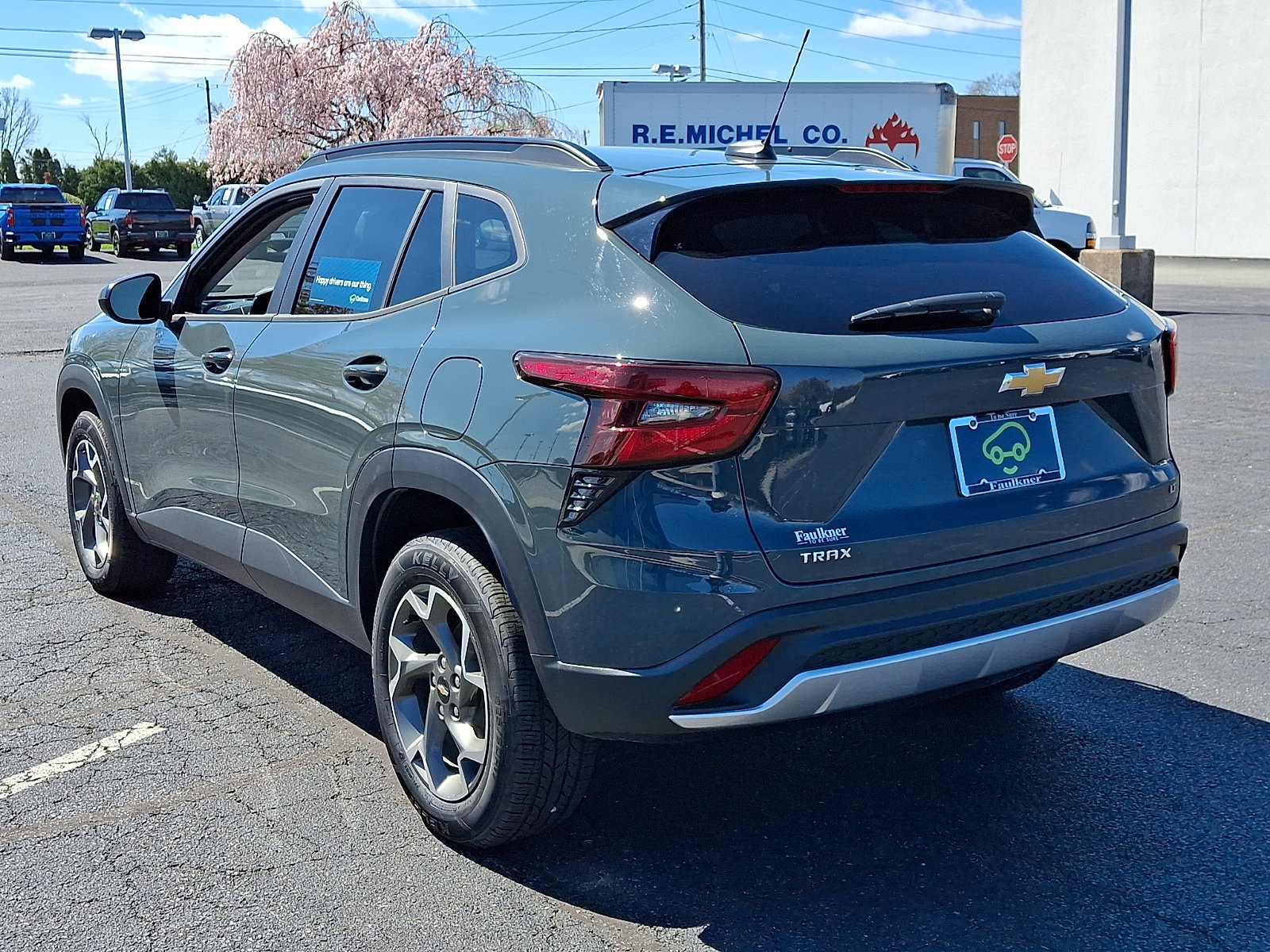 Certified 2025 Chevrolet Trax LT FWD image 4