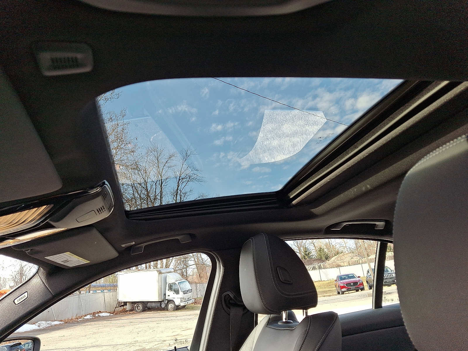 Used 2025 BMW 330i xDrive Sedan w/ M Sport Package image 14