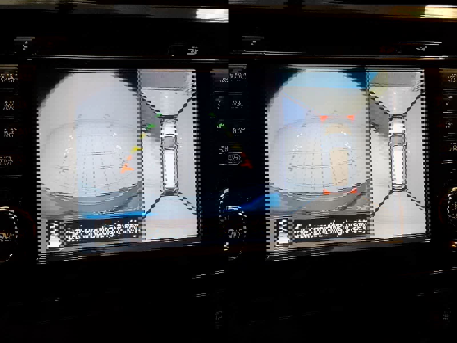 Used 2015 Nissan Rogue SL image 3