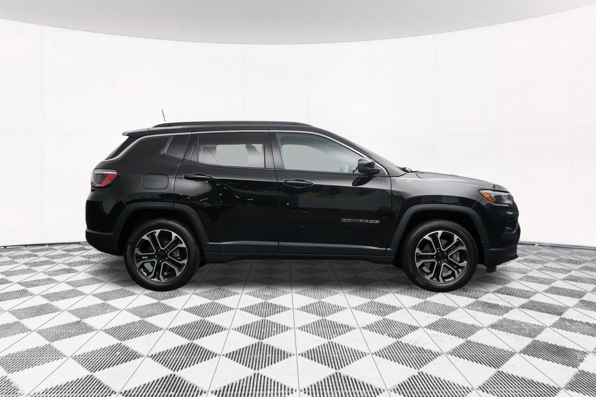 Used 2023 Jeep Compass Limited AWD/4WD image 45