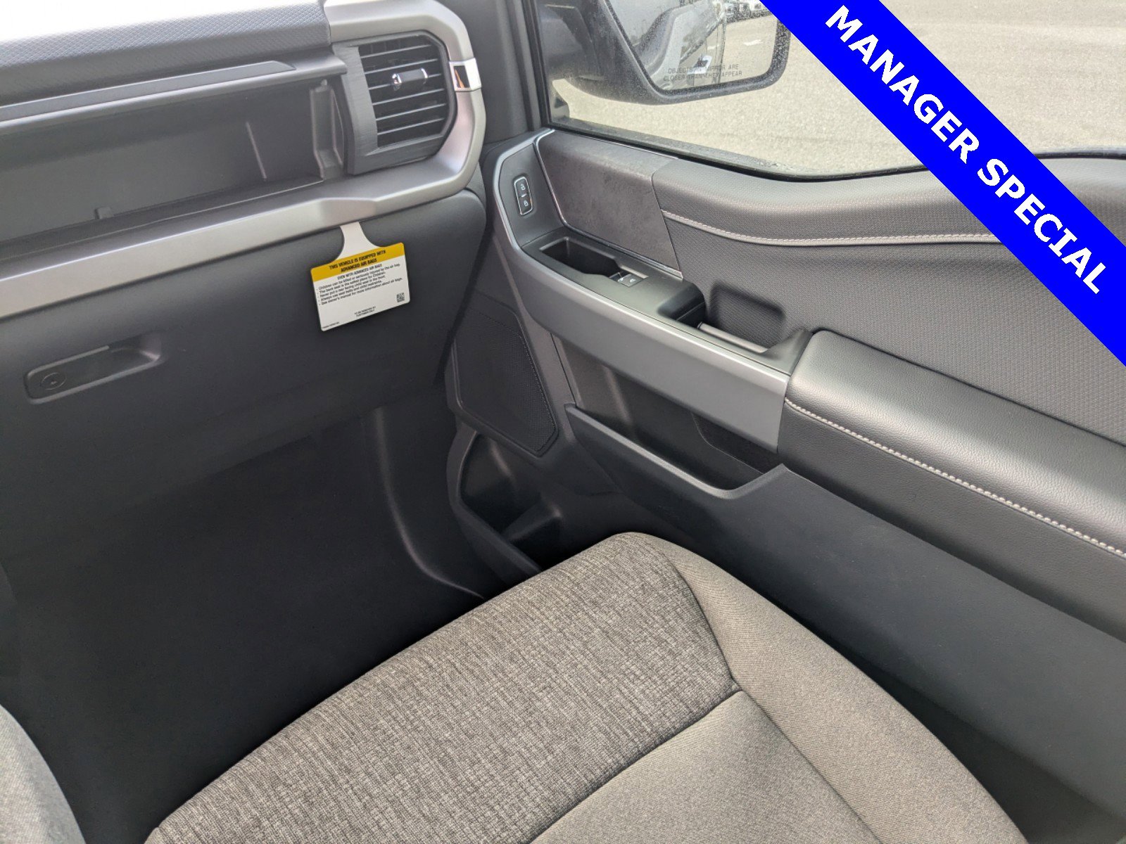 New 2025 Ford F150 XLT w/ Equipment Group 301A Standard image 17