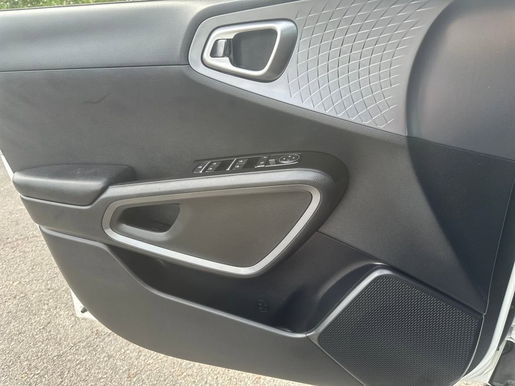 Used 2020 Kia Soul S image 14