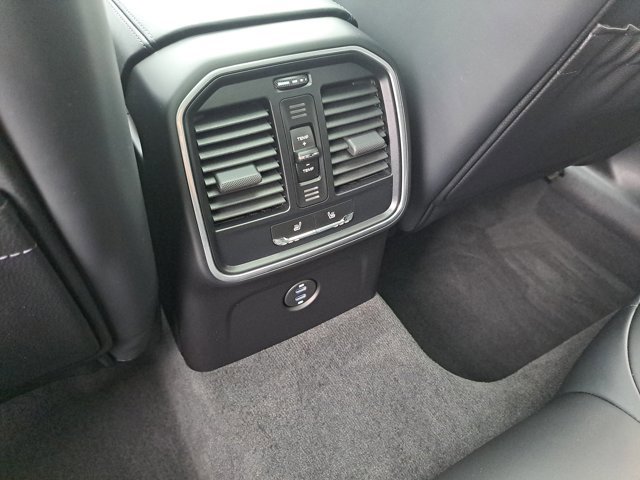 Certified 2023 Porsche Macan GTS image 19