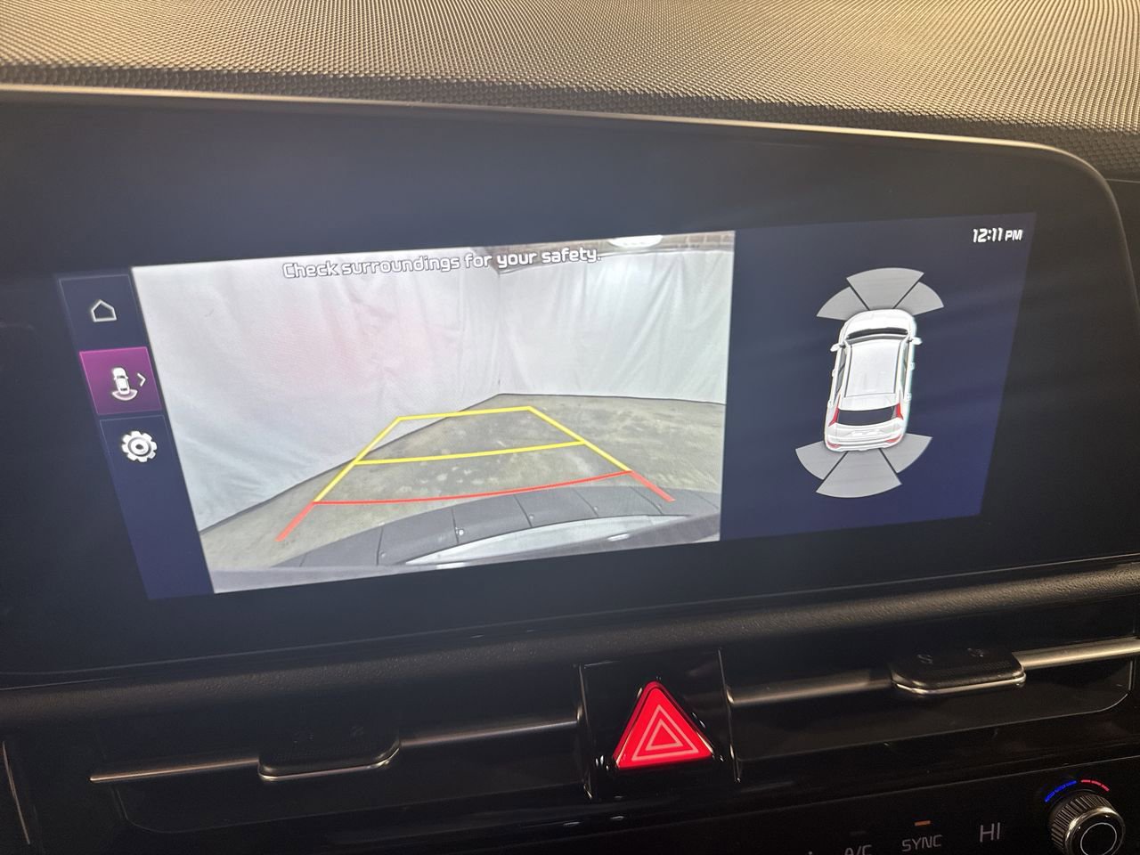 Certified 2025 Kia Niro SX Touring image 24