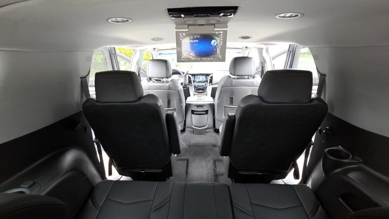 Used 2018 Cadillac Escalade ESV Premium Luxury AWD/4WD image 43