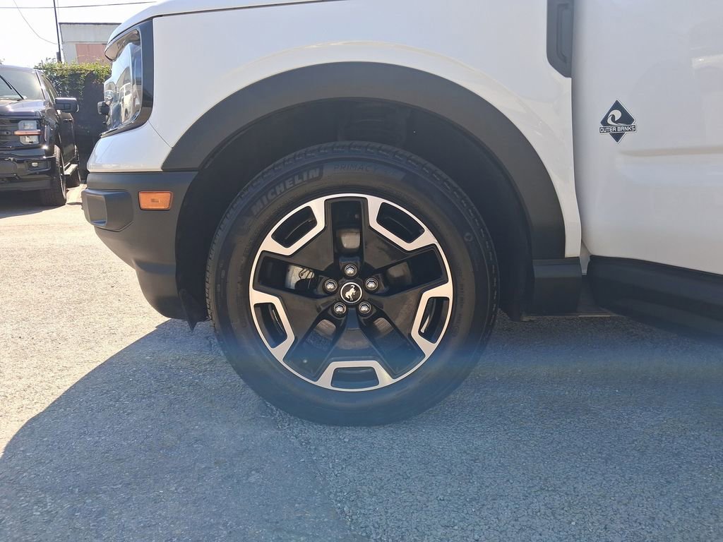 Used 2021 Ford Bronco Sport Outer Banks image 10