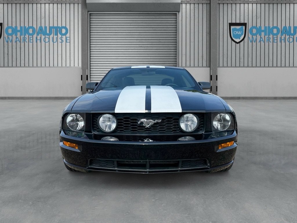 Used 2006 Ford Mustang GT RWD image 2