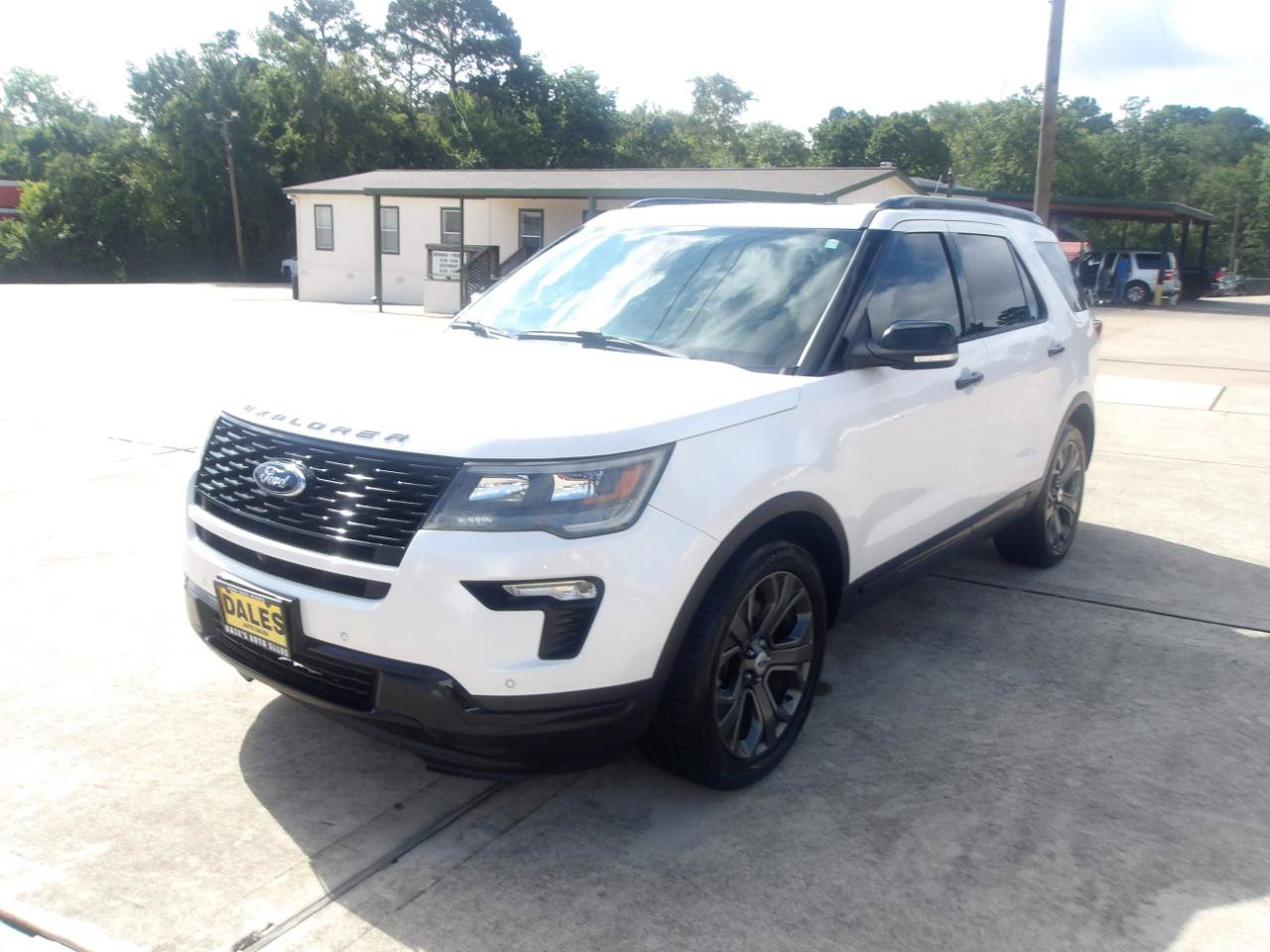 Used 2018 Ford Explorer Sport w/ Equipment Group 401A AWD/4WD image 2
