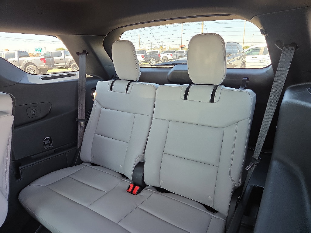 New 2027 Ford Explorer Active w/ Active Comfort Package RWD image 19