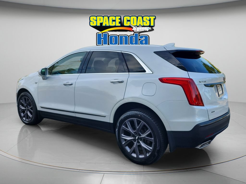 Used 2019 Cadillac XT5 Luxury w/ LPO, Black Ice Package AWD/4WD image 5