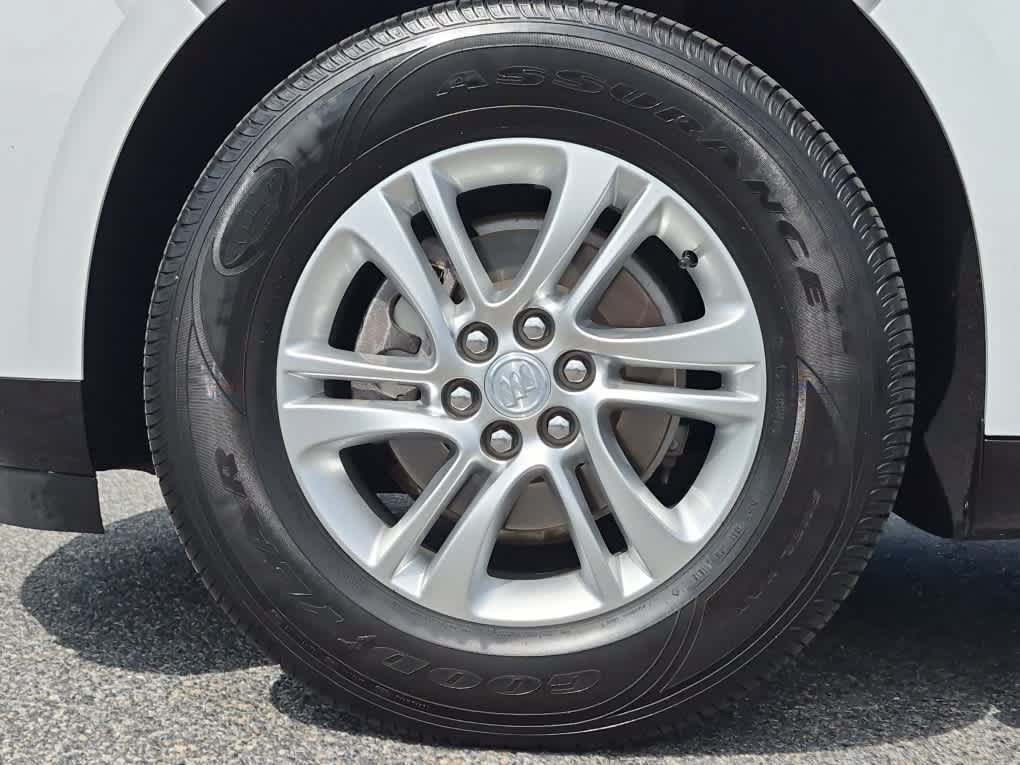 Used 2018 Buick Enclave Essence FWD image 8