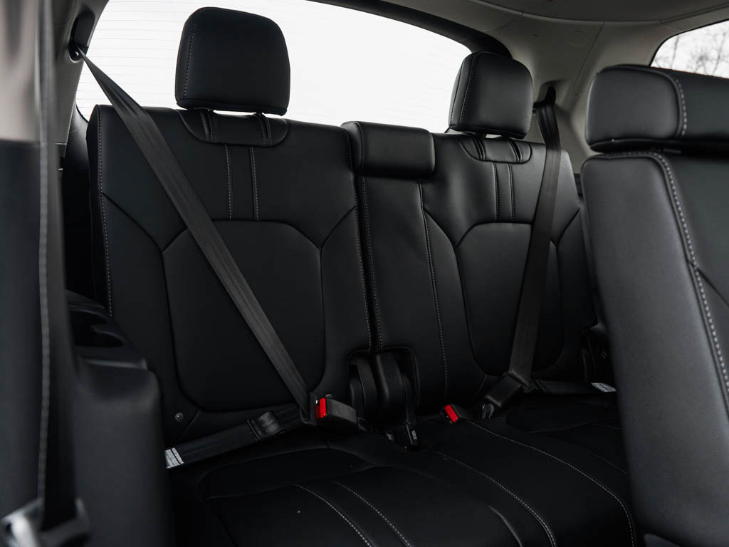 New 2026 Honda Pilot Touring image 12