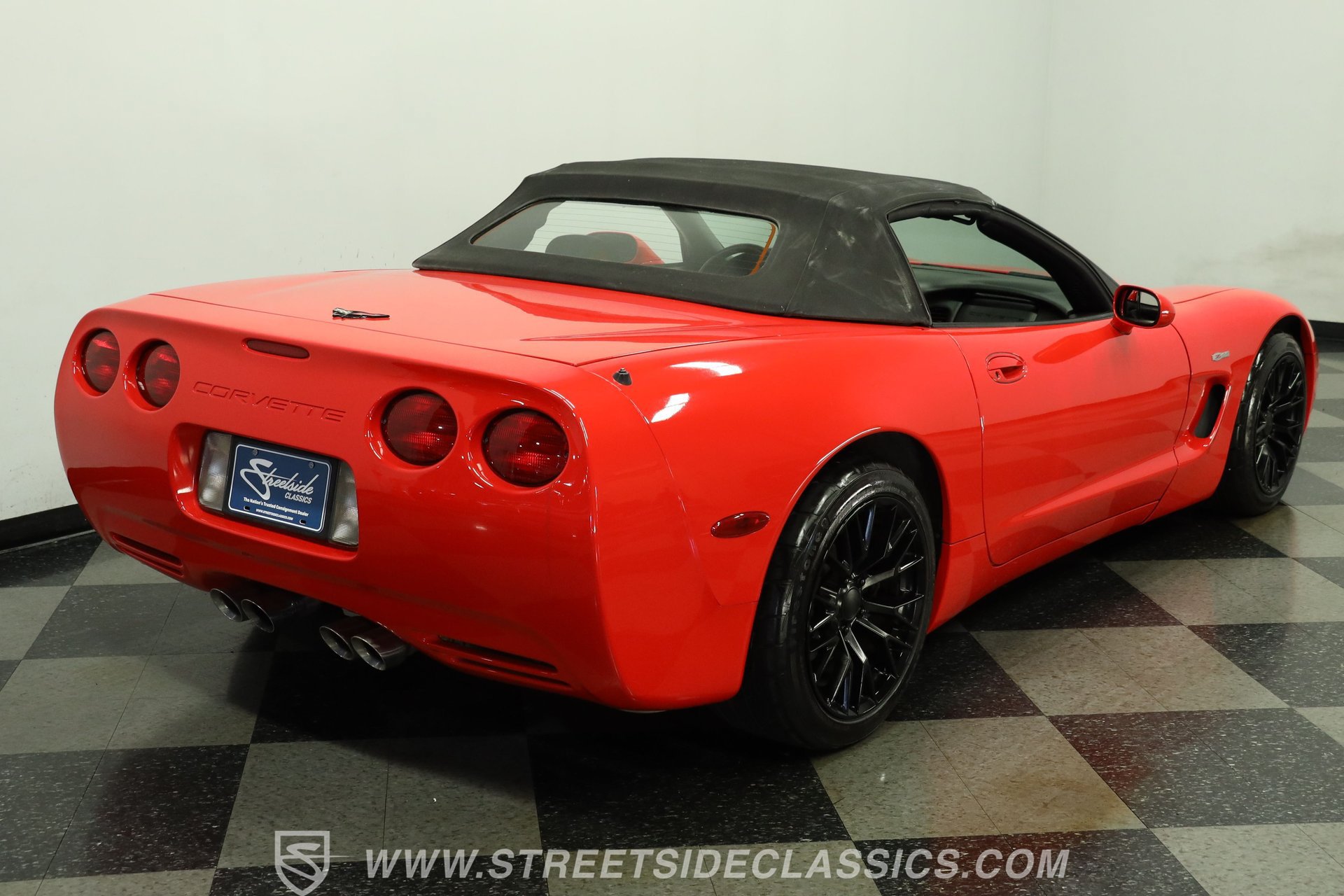 Used 1999 Chevrolet Corvette Coupe w/ Memory Pkg RWD image 11