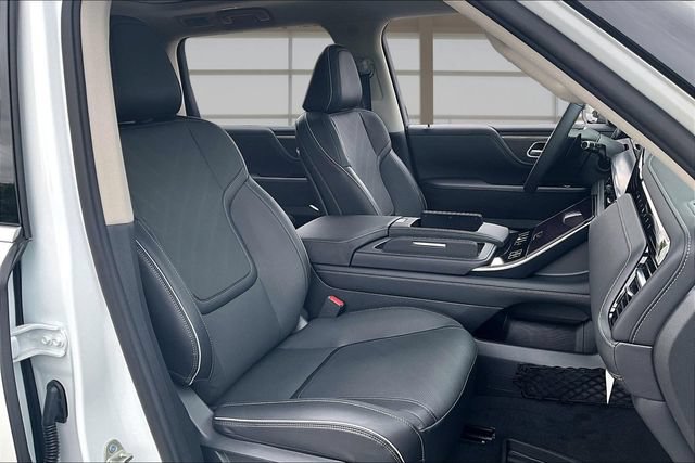 Used 2026 INFINITI QX80 Luxe w/ Cargo Package AWD/4WD image 7