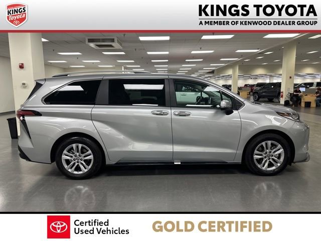 Certified 2023 Toyota Sienna Limited AWD/4WD image 9