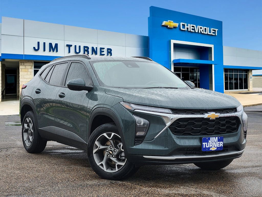 Used 2025 Chevrolet Trax LT