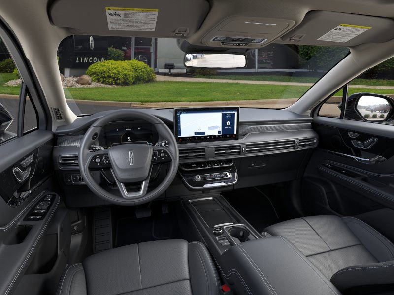 New 2024 Lincoln Corsair Grand Touring image 9