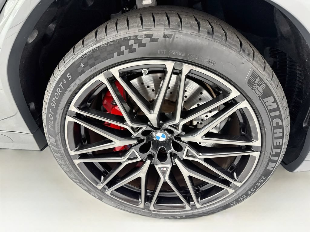 Used 2025 BMW X6 M Competition w/ Executive Package AWD/4WD image 31