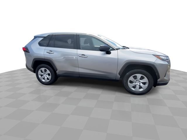 Used 2024 Toyota RAV4 LE image 3