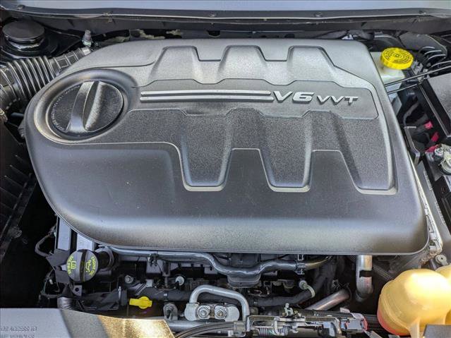 Used 2019 Jeep Cherokee Limited image 22