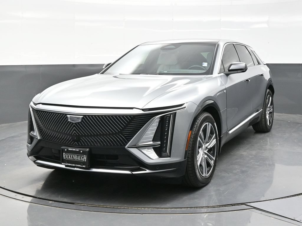 Certified 2024 Cadillac Lyriq Luxury AWD/4WD image 2