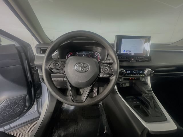 Used 2025 Toyota RAV4 XLE w/ Convenience Package FWD image 14
