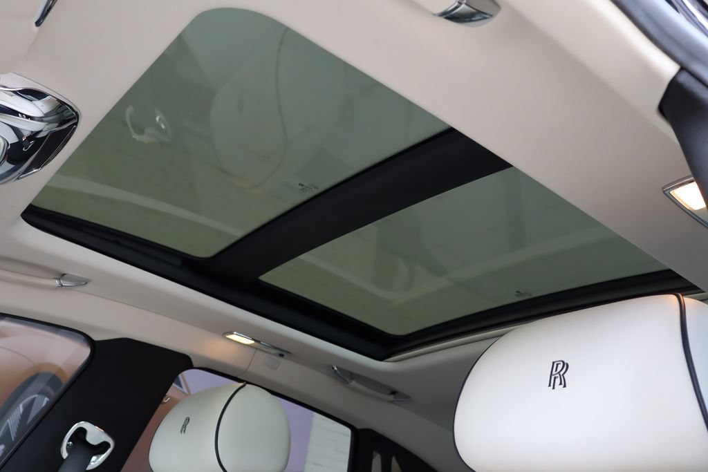 Used 2016 Rolls-Royce Ghost RWD image 20