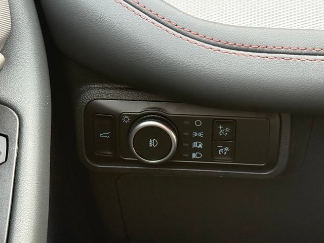 Used 2026 Ford Explorer Active w/ Active Comfort Package AWD/4WD image 23