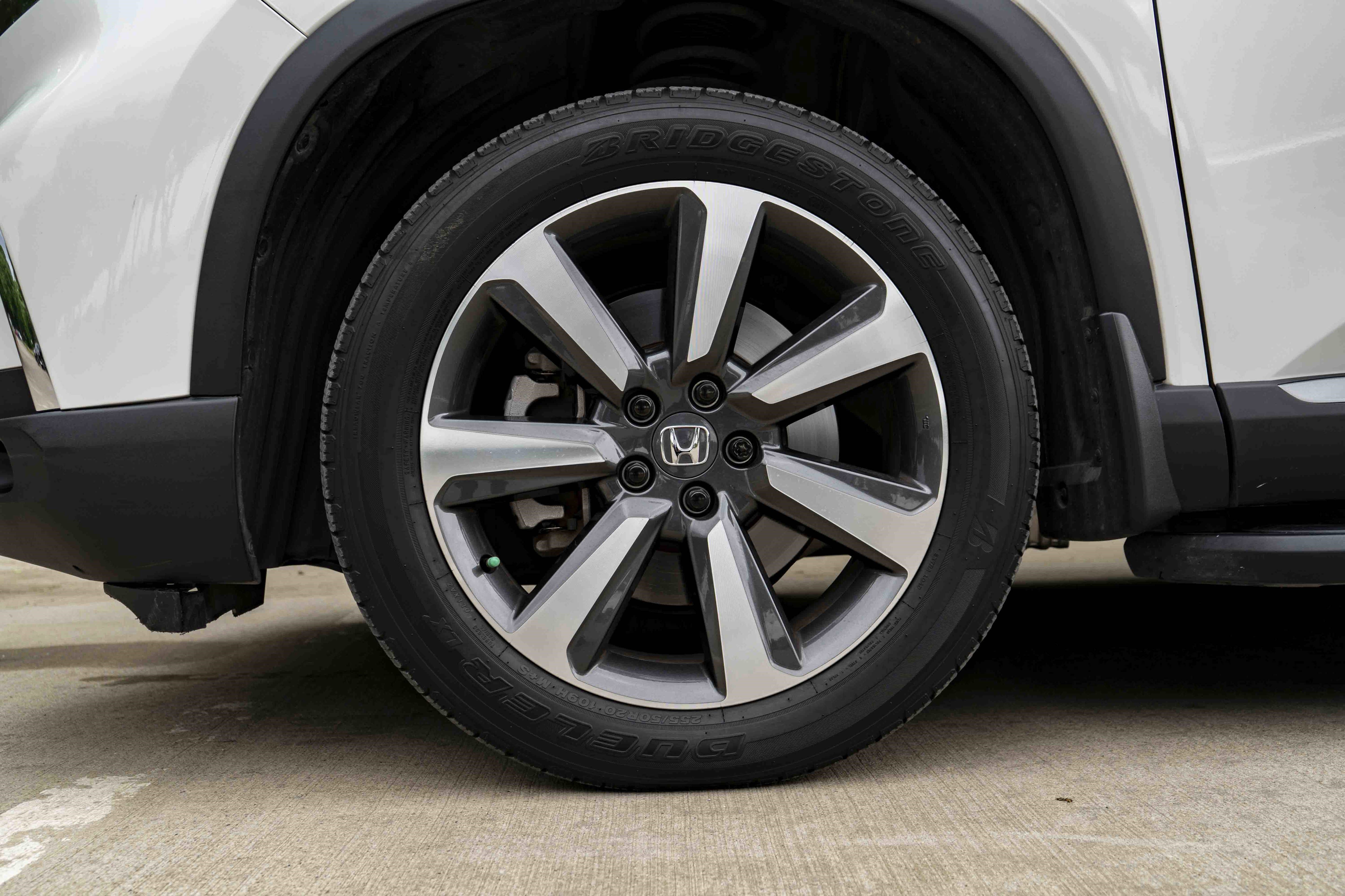 Used 2025 Honda Pilot Elite image 14
